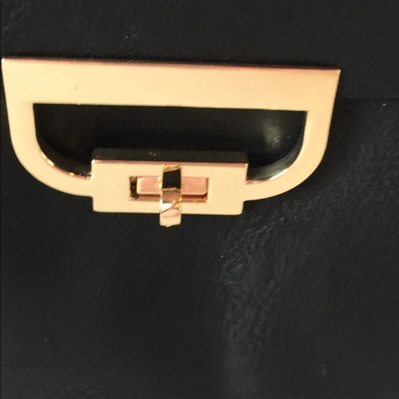 Crossbody saddlebag style bag. NWT - Picture 8 of 8